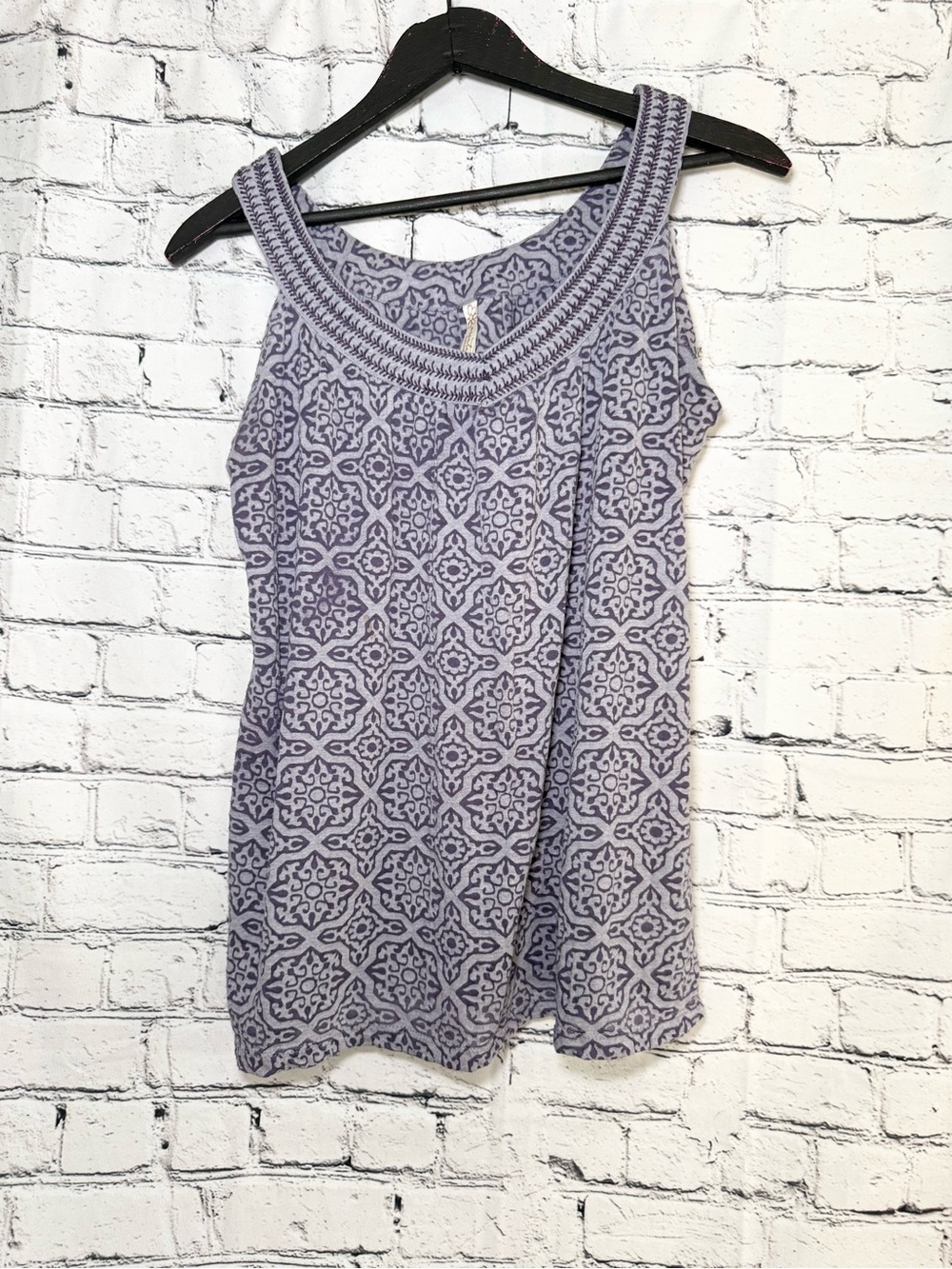 Serenity. Purple tank top. Size M